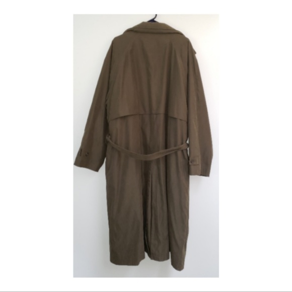 Mens long trenchcoat by London Fog - Picture 3 of 5